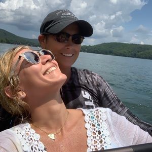 Meet your Posher, Cristin